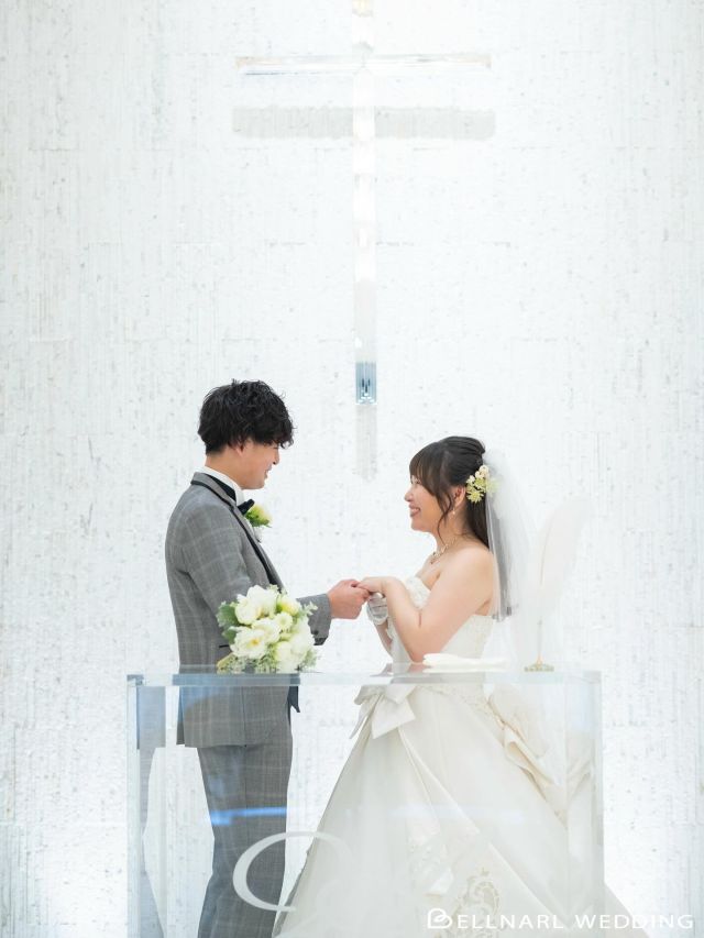 .
実際に挙式をあげている様な
ベールアップ風や指輪交換をしている風の
お写真が人気です🕊💍🤍
ベルナール和歌山
和歌山県和歌山市吹屋町5丁目44-1
☎︎073-424-4567
営業時間/9:30〜18:00
定休日/火曜日・水曜日
詳細・ご予約は下記ホームページより
ご確認下さいませ！
https://www.bellnarl-wakayama.com
#式場探し#式場選び#ベルナール和歌山#ブライダル#ウェディング#ウェディングドレス#ドレス試着#結婚式#結婚式場#和歌山#和歌山市#カップル#式場見学#2026ウェディングフォト#ブライダルフォト#成人式#成人式振袖#前撮り#フォトウェディング#ロケーションフォト#和装フォトウェディング