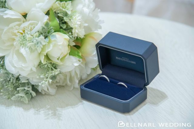 .
おふたりの大切な指輪もお写真に残せます💍‎🤍
⁡
ベルナール和歌山
和歌山県和歌山市吹屋町5丁目44-1
☎︎073-424-4567
営業時間/9:30〜18:00
定休日/火曜日・水曜日
詳細・ご予約は下記ホームページより
ご確認下さいませ！
https://www.bellnarl-wakayama.com⁡
#ベルナール和歌山#フォトウェディング#指輪ショット#結婚指輪#ドレス試着